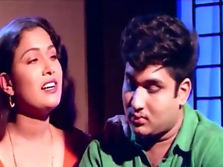 Beautiful Mallu bhabhi forcely romance with frant her husband