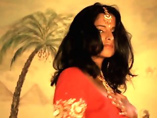 Naked Desi Dancer Loves To Be Free Of Her Clothes In Asia