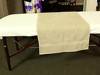 Hot asian masseuse sucks
